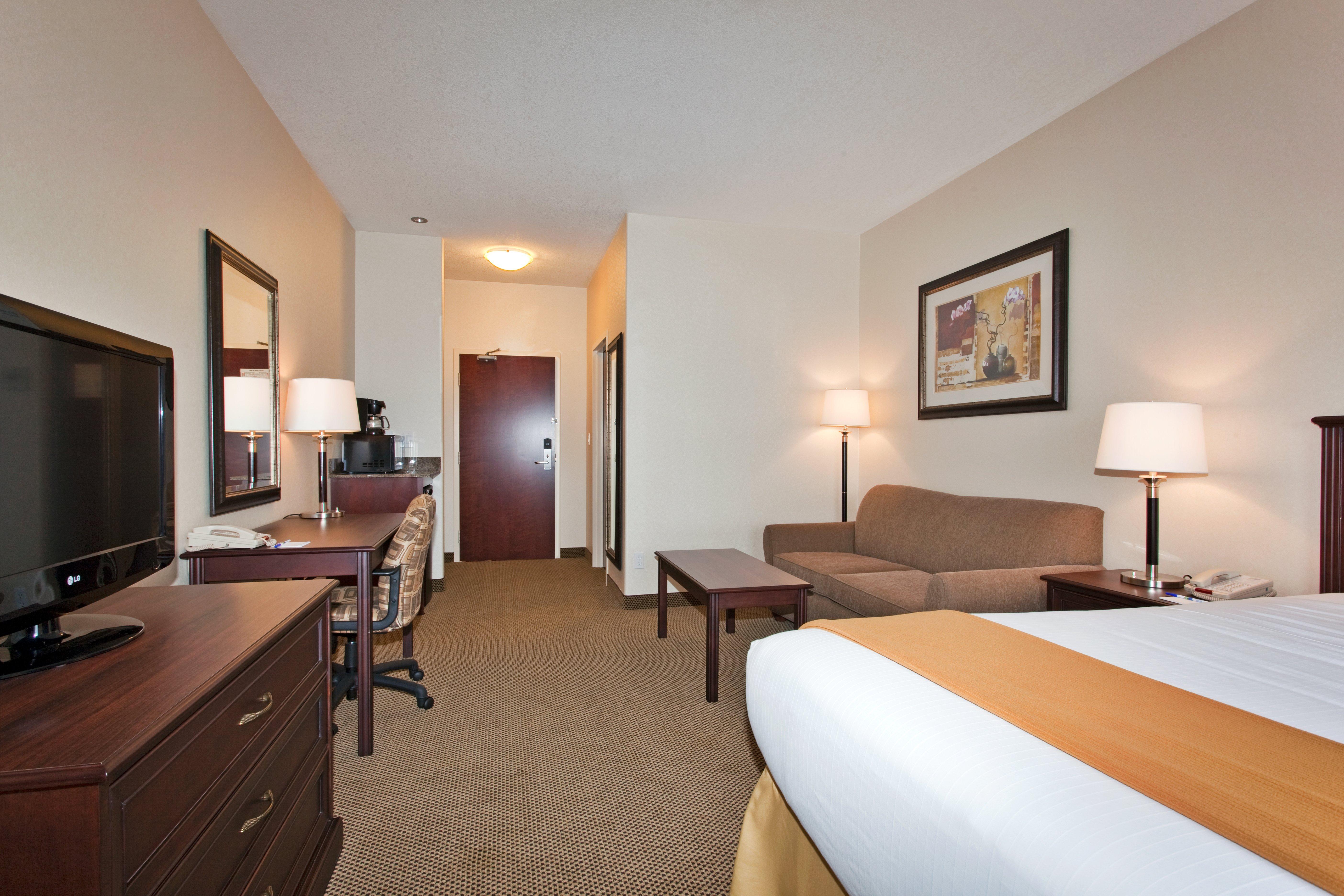 Holiday Inn Express & Suites Whitecourt By Ihg Екстер'єр фото