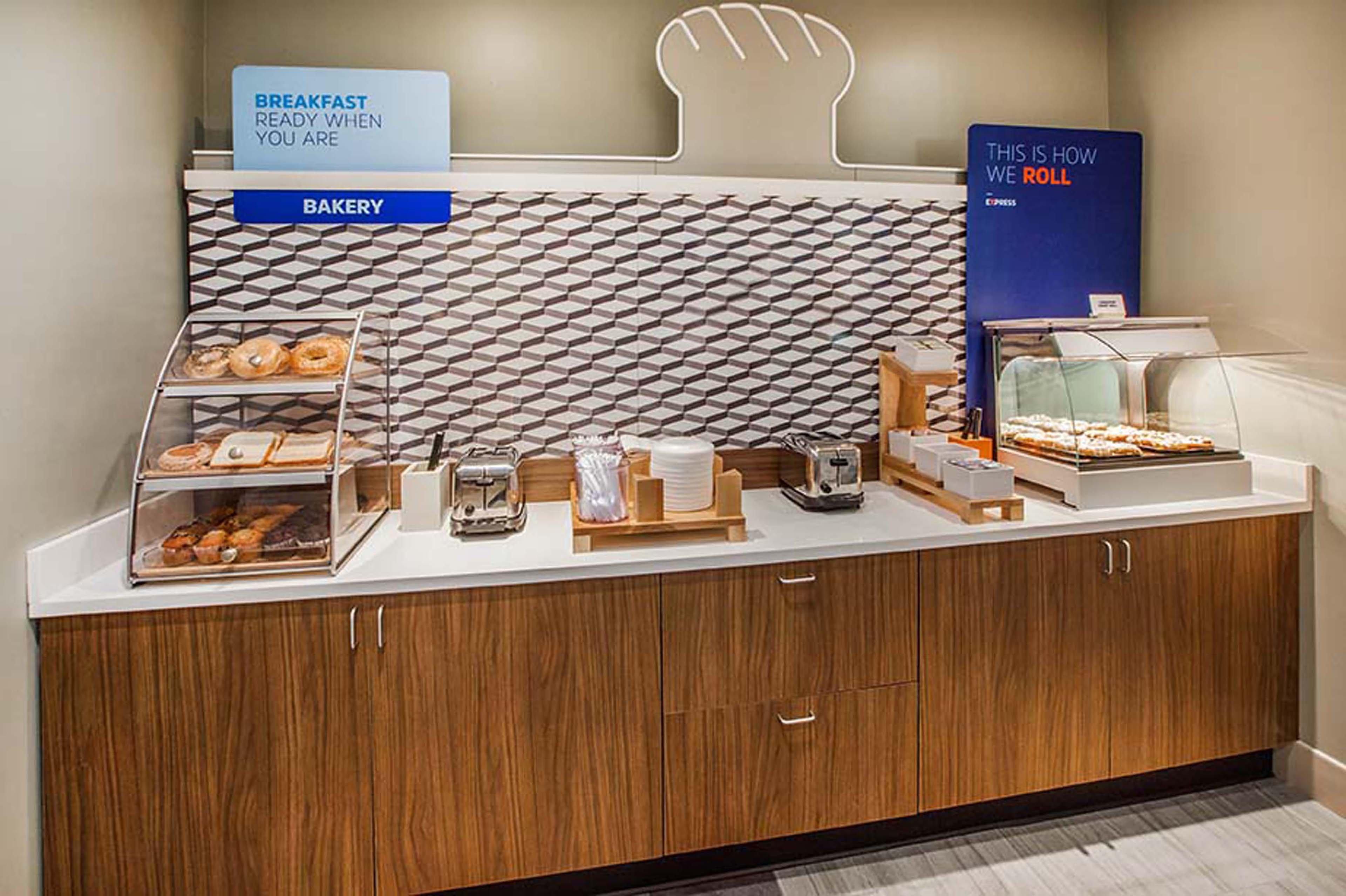Holiday Inn Express & Suites Whitecourt By Ihg Екстер'єр фото
