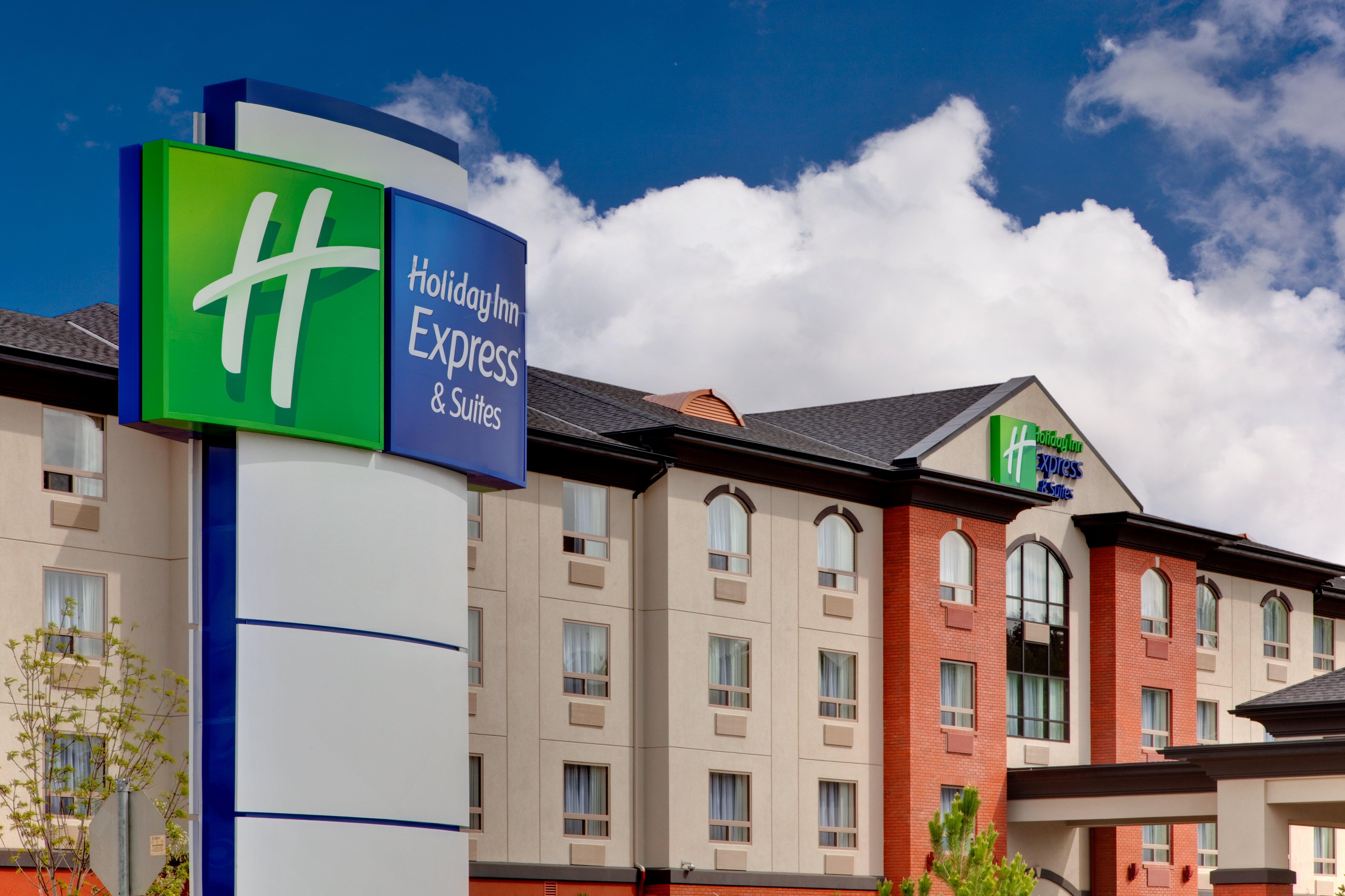 Holiday Inn Express & Suites Whitecourt By Ihg Екстер'єр фото